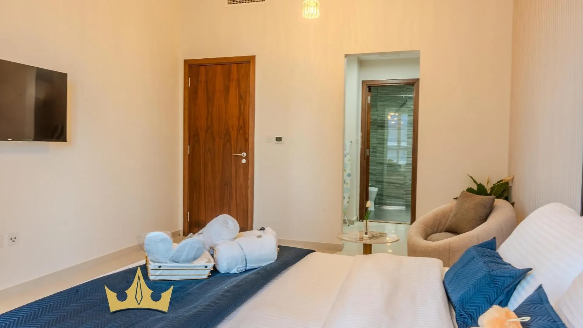 Guest house Kings Holiday Homes Luxury 2 Apartments Dunya Tower Burj Khalifa St Dubai