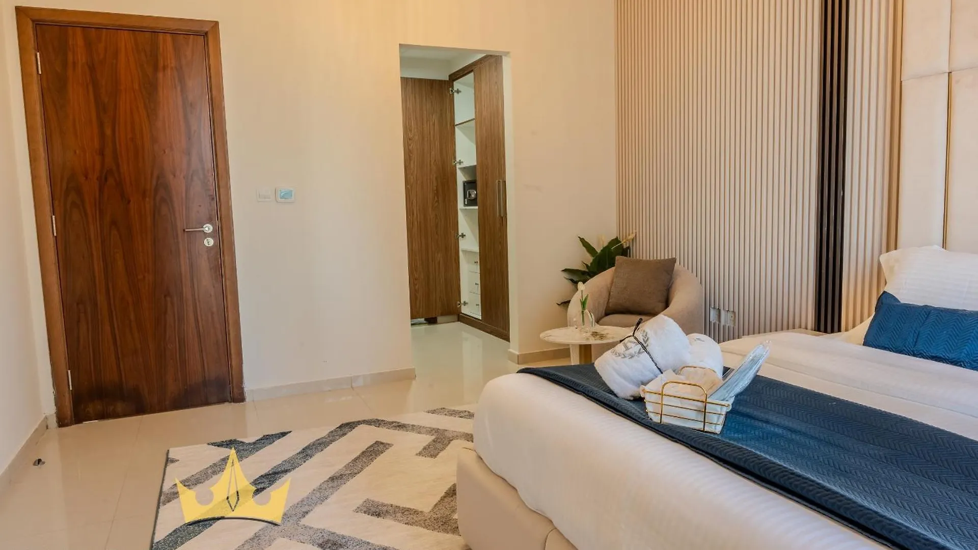 Kings Holiday Homes Luxury 2 Apartments Dunya Tower Burj Khalifa St Dubai 0*,